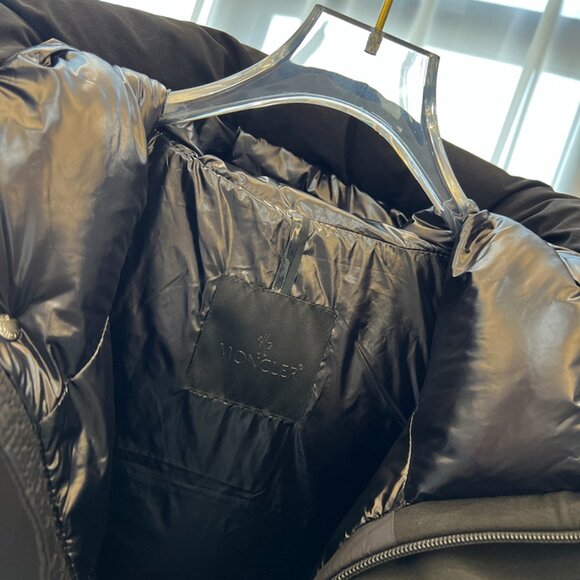 Moncler Black Down Jacket - Picture 8 of 9